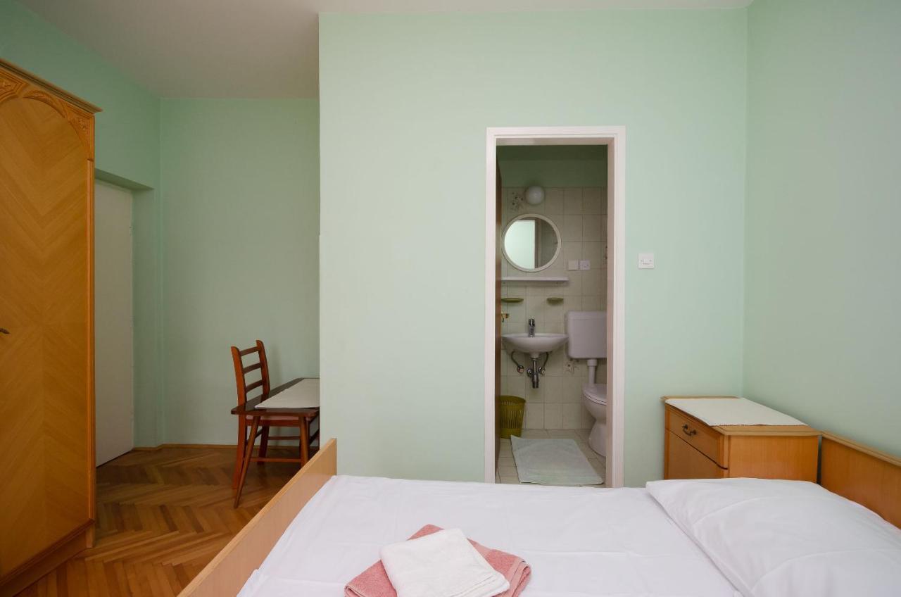 Rooms Mihaela Rab Town Extérieur photo
